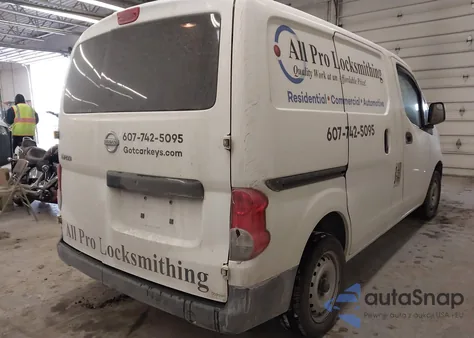 2017 Nissan Nv200 S z USA, uszkodzony, nr VIN 3N6CM0KNXHK694840